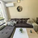 Garden Aspen A008 Apartment Bansko