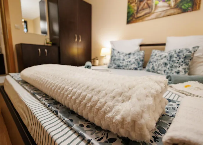 Garden Aspen A008 公寓 *