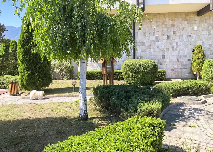 Garden Aspen A008 Apartment