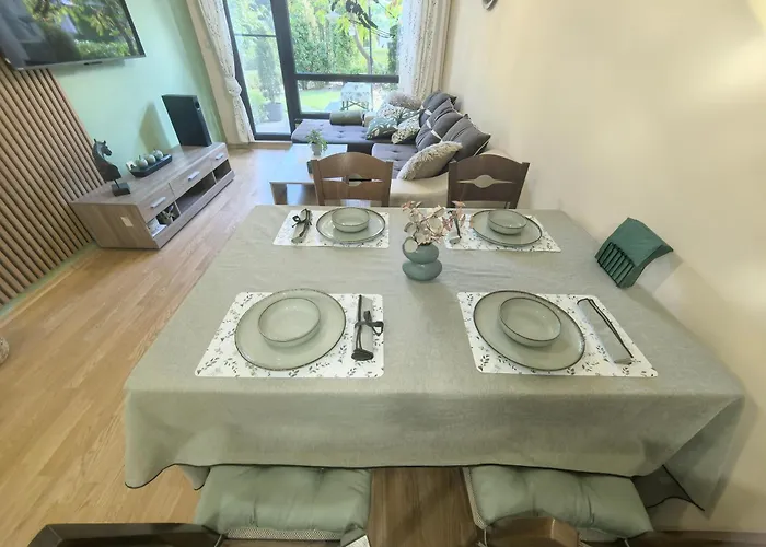 Garden Aspen A008 公寓